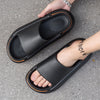 Slippers Increase Men's Sense Of Stepping On Feces In Summer